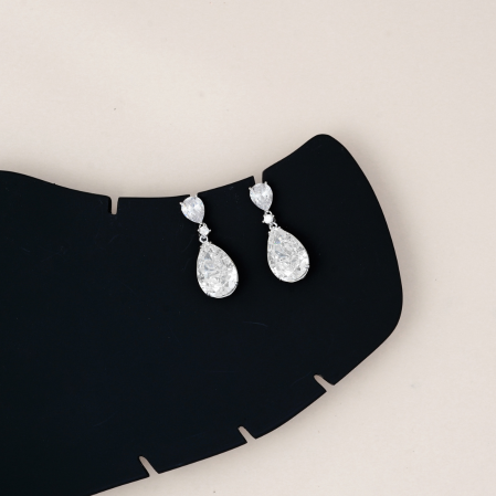 Hiraola's Product Image